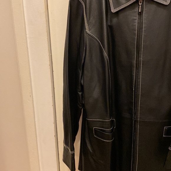 JL Studio - Picture 8 of 13